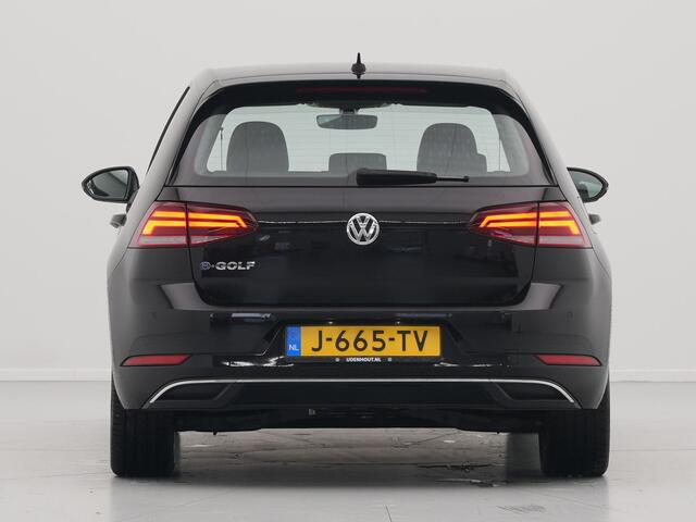Volkswagen e-Golf E-DITION 136pk Navigatie Warmtepomp Stoelverwarming Acc Carplay 287