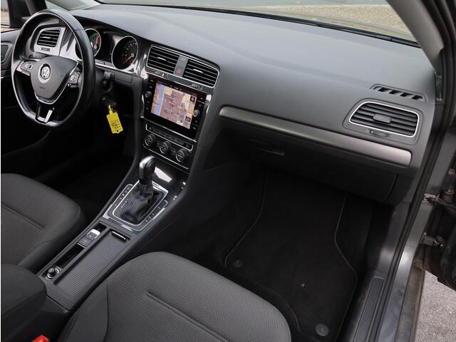 Volkswagen e-Golf E-dition 100KW | Achteruitrijcamera | Adaptive Cruise | LED |