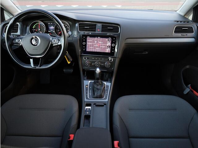 Volkswagen e-Golf E-dition 100KW | Adaptive Cruise | Carplay/Android | LED | CCS |