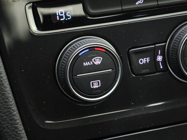 Volkswagen e-Golf E-DITION 100kW/136PK · Navigatie · LED · Parkeersensoren