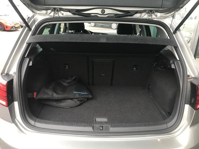 Volkswagen e-Golf Navi + camera