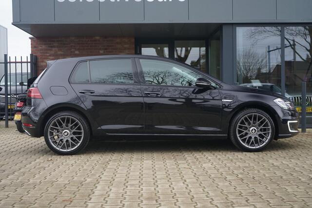 Volkswagen e-Golf , 7.5 Facelift, Leder, Camera, 18'' Rotiform, DAB+, Cruise.