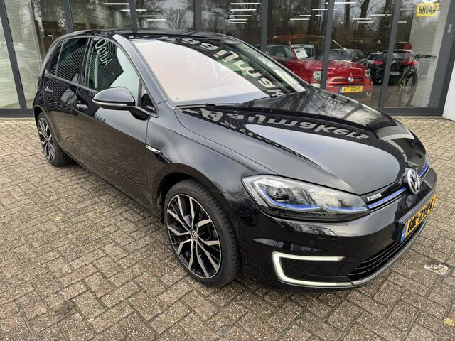 Volkswagen e-Golf *Navigatie*Leder*