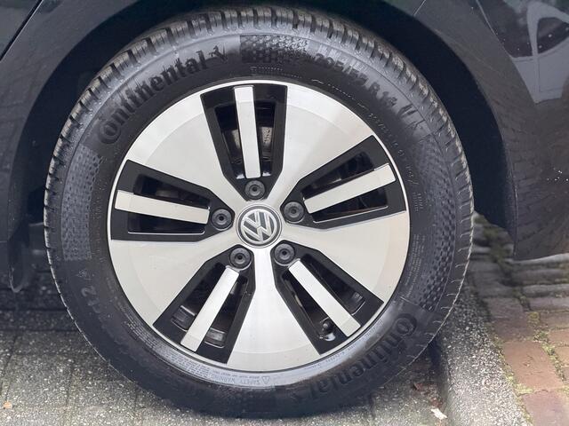 Volkswagen e-Golf | ACC | LED | Keyless
