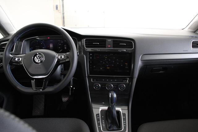 Volkswagen e-Golf Edition | Navigatie | Digitale cockpit | Led | Bluetooth | Cruise control adaptive | Lichtmetalen Velgen | Apple Carplay/ Android auto