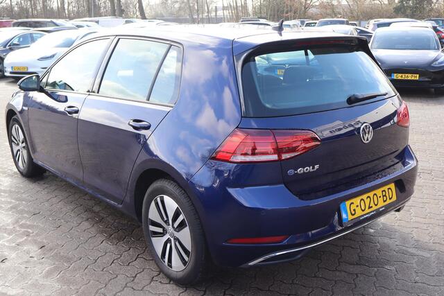 Volkswagen e-Golf e-Golf SOH 92%, Cruise control, Navigatie, Apple Carplay,