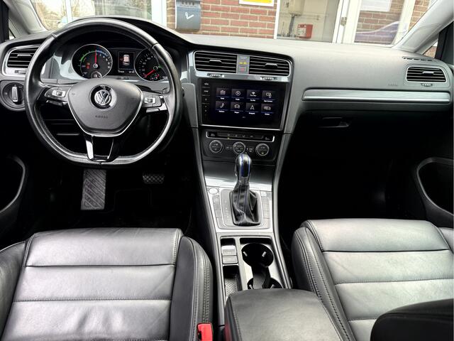 Volkswagen e-Golf e-Golf SOH 90.2%, Leer, Camera, 17''Lmv