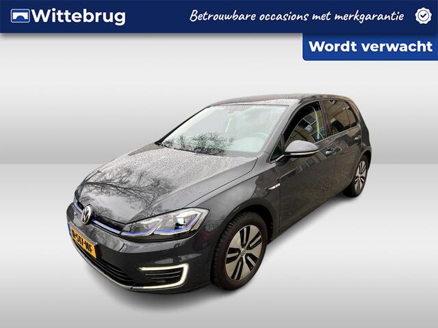 Volkswagen e-Golf E-DITION / AUTOMAAT/ PARK. SENSOREN + CAMERA/ CLIMATE/ LED/ NAVI/ CRUISE