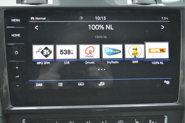 Volkswagen e-Golf E-DITION Soh 91 / Warmtepomp / Led matrix / Apple,android / 17"