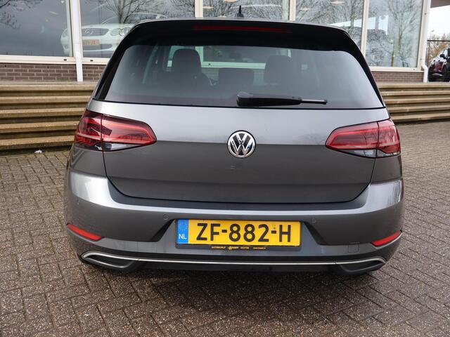 Volkswagen e-Golf + LEDER SPORTINTERIEUR | VIRTUAL COCKPIT | ADAPTIVE CRUISE | LED | CAMERA | STOELVERW. | APPLE CARPLAY