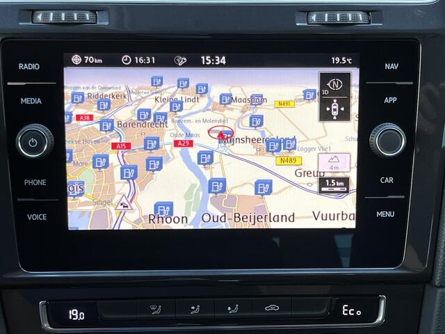 Volkswagen e-Golf E-DITION 36kWh | NL Auto/2e Eig./Navi/Adapt.Cruise/Clima/Digitale Cockpit/17"/Privacy-Glass/Apple CarPlay-Android Auto