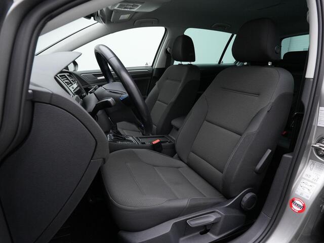 Volkswagen e-Golf 136 pk E-DITION | Warmtepomp | Achteruitrijcamera | Navigatie