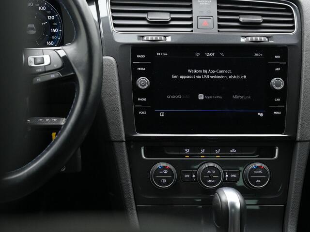 Volkswagen e-Golf 136 pk E-DITION | Warmtepomp | Achteruitrijcamera | Navigatie