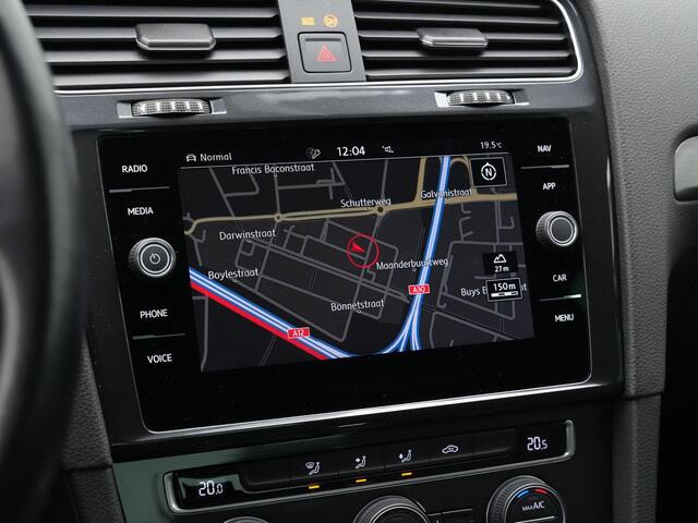 Volkswagen e-Golf 136 pk E-DITION | Warmtepomp | Achteruitrijcamera | Navigatie