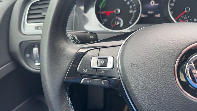 Volkswagen e-Golf E-DITION Soh 92% Apple Carplay/Android Auto/Warmtepomp /Volledig Dealer Onderhouden.