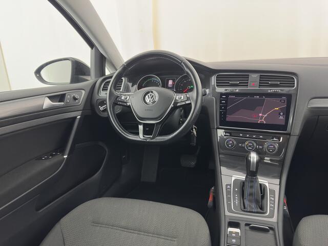 Volkswagen e-Golf e-Golf * FULL-LED | NAVI-FULLMAP | KEYLESS | AMBIENT-LIGHT | ECC | PDC | 16''ALU*