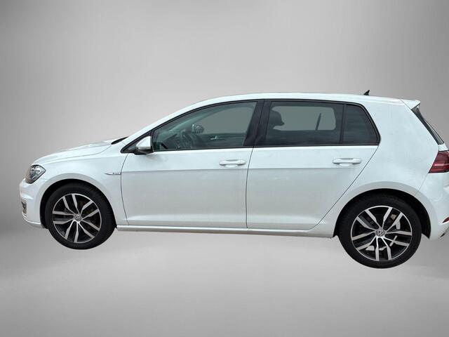 Volkswagen e-Golf 136pk E-DITION · Keyless · Camera · Apple/Android Car Play · P-Sensoren · Virtual Cockpit · LED Plus Koplampen · 17'' Inch ·