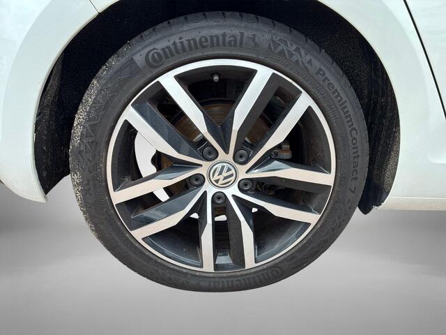 Volkswagen e-Golf 136pk E-DITION · Keyless · Camera · Apple/Android Car Play · P-Sensoren · Virtual Cockpit · LED Plus Koplampen · 17'' Inch ·