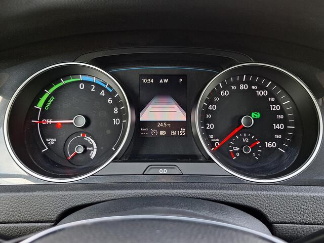 Volkswagen e-Golf e-Golf (Clima,Acc,Navi,App)