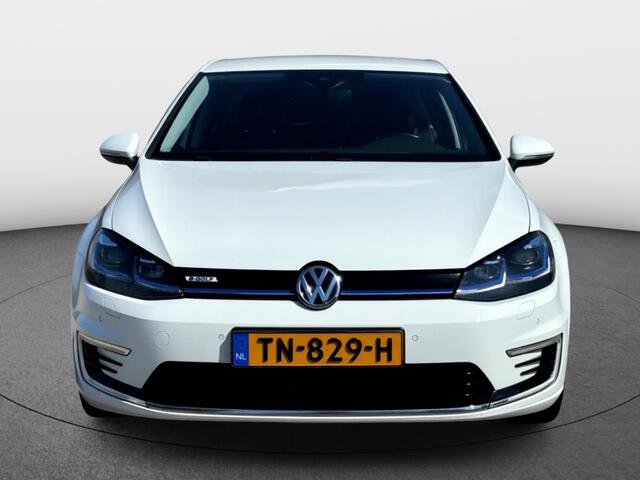 Volkswagen e-Golf e-Golf 36kWh | LED | Vitrual cockpit | Winter & Spiegelpakket