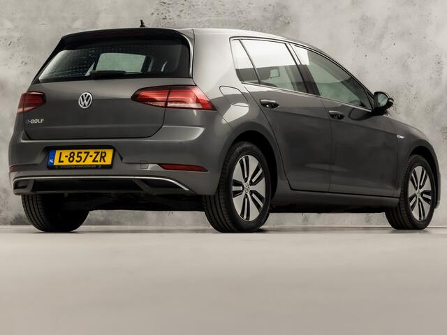 Volkswagen e-Golf 100 kW Sportline Automaat (APPLE CARPLAY, SOH 89,7%, GROOT NAVI, CLIMATE, SPORTSTOELEN, LED KOPLAMPEN, PARKEERSENSOREN, NIEUWSTAAT)