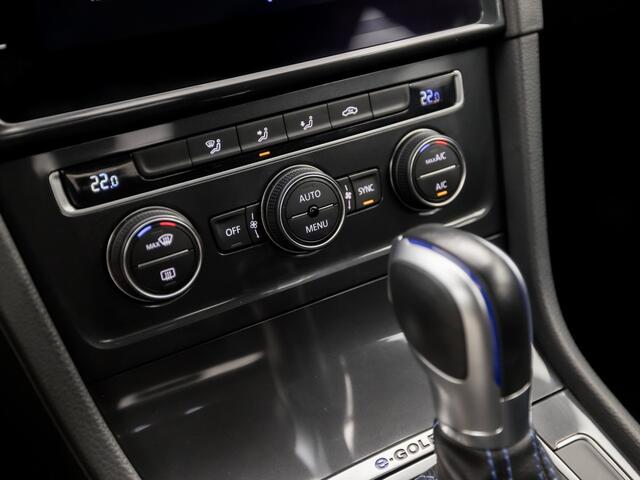 Volkswagen e-Golf 100 kW Sportline Automaat (APPLE CARPLAY, SOH 89,7%, GROOT NAVI, CLIMATE, SPORTSTOELEN, LED KOPLAMPEN, PARKEERSENSOREN, NIEUWSTAAT)