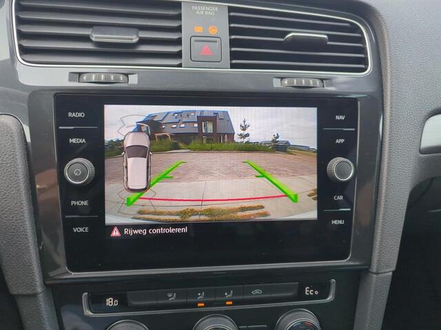 Volkswagen e-Golf E-DITION / SOH 91%/ AUTOMAAT/ DYNAUDIO/ CLIMATE/ NAVI/ PARK. SENSOREN + CAMERA/ CRUISE/ 17" LMV