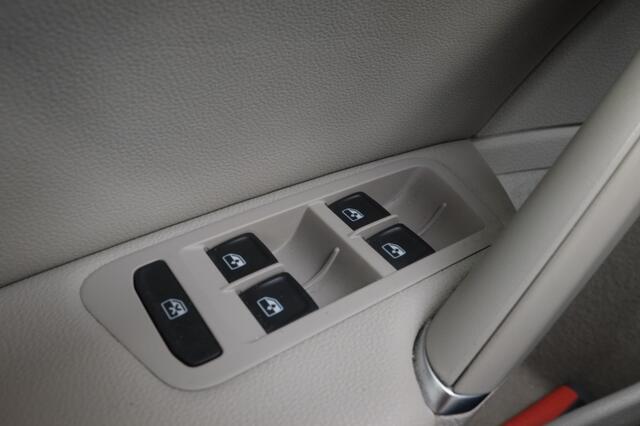 Volkswagen e-Golf e-Golf