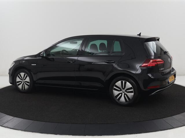 Volkswagen e-Golf | SOH 91.3% | Leder | Dynaudio | Stoelverwarming | Adaptive cruise | Carplay | Navigatie | Park assist | Climate control | Xenon |