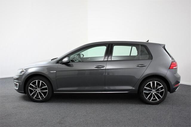 Volkswagen e-Golf Edition Automaat Navigatie Digitale Cockpit Bluetooth Cruise Control Lichtmetalen Velgen Camera Parkeer Sensoren