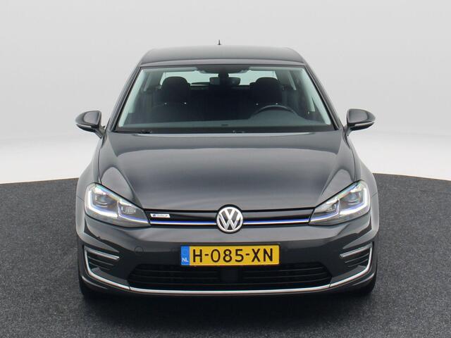 Volkswagen e-Golf E-DITION | Adaptive Cruise | Navigatie | Climate control | 16 Inch