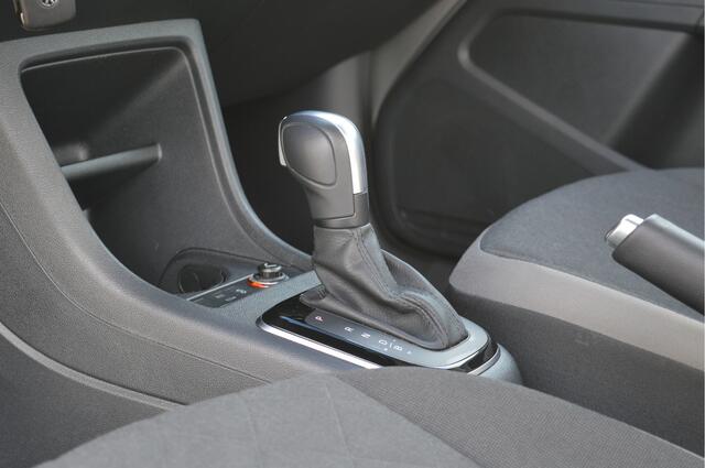 Volkswagen e-Up e-Up! | Auto. airco/Stoelverw/Bluetooth | 205km actieradius. Financiering mogelijk! Stoelverw/Bluetooth |