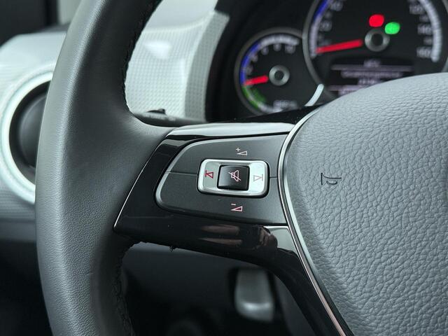 Volkswagen e-Up e-Up! Edition | 83 PK | SoH 90% | Climate control | Achteruitrijcamera | Stoelverwarming | Cruise control |