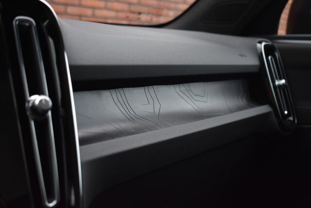Volvo C40 Single Motor Plus 238PK RWD 69 kWh | Apple Carplay | Warmtepomp | Sfeerverlichting |