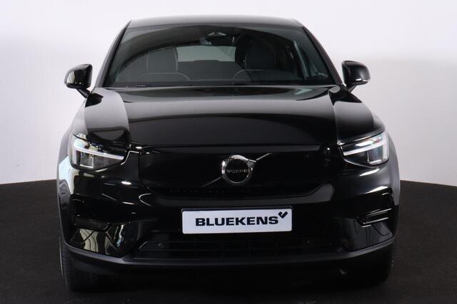 Volvo C40 Single Motor Extended Range Ultimate 82 kWh - Panoramadak - IntelliSafe Assist & Surround - Parkeercamera achter - Verwarmde voorstoelen & stuur - Parkeersensoren voor & achter - Warmtepomp - Draadloze tel. lader - Extra getint glas - 20' LMV