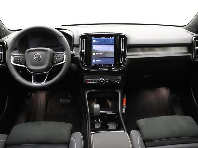 Volvo C40 Recharge Twin Intro Edition 78 kWh Key Less | 20 inch LM | Park assist Camera | Pano Dak | Draadloos opladen