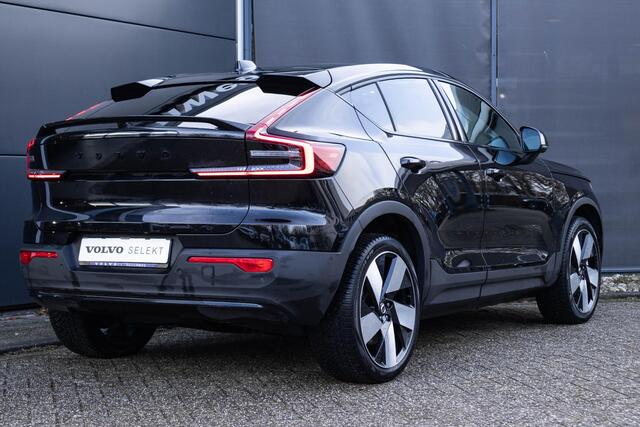 Volvo C40 Single Motor Extended Range Ultimate 82 kWh | Warmtepomp| Interieur Voorverwarming| Panoramadak| Adaptieve Cruise Control| Blind Spot| Semi Electrische trekhaak.