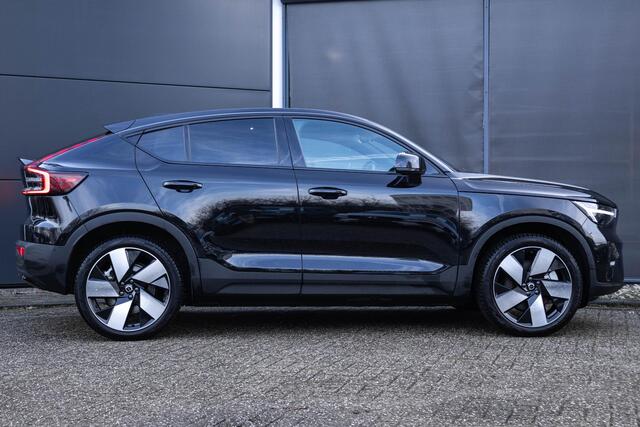 Volvo C40 Single Motor Extended Range Ultimate 82 kWh | Warmtepomp| Interieur Voorverwarming| Panoramadak| Adaptieve Cruise Control| Blind Spot| Semi Electrische trekhaak.