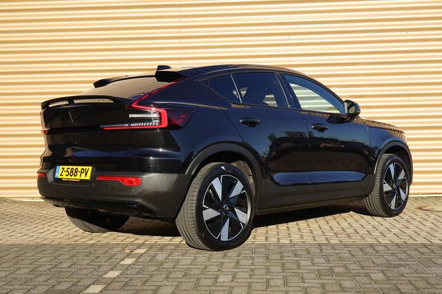 Volvo C40 Single Motor Extended Range Plus 82 kWh | Trekhaak | Getint glas