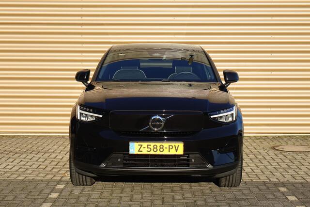 Volvo C40 Single Motor Extended Range Plus 82 kWh | Trekhaak | Getint glas