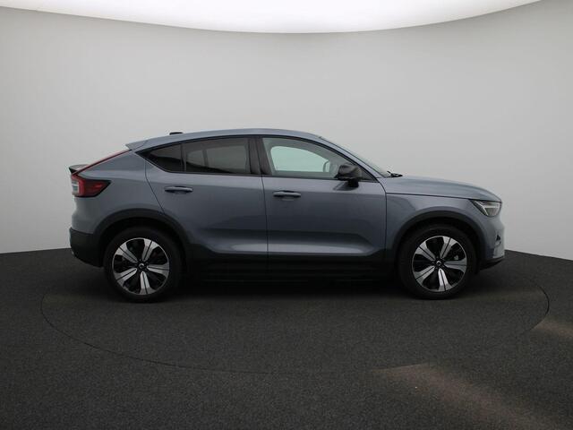 Volvo C40 Recharge Core 69 kWh | Navigatie | Climate Control | Camera | Apple Carplay/Android Auto