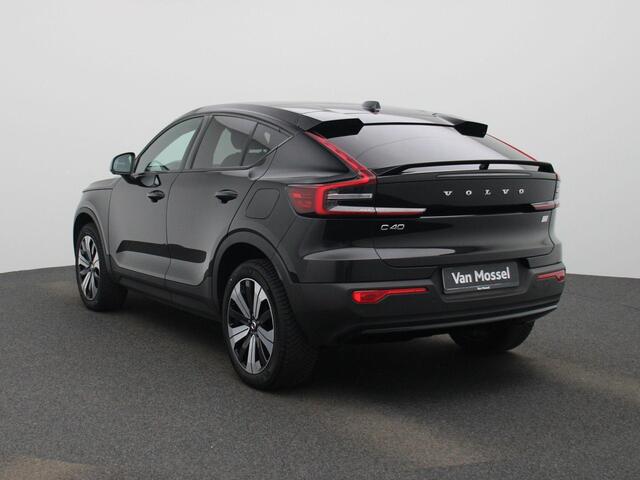 Volvo C40 Recharge Core | Automaat | Navigatie | Virtual cockpit | Stoel/Stuurverwarming | Camera