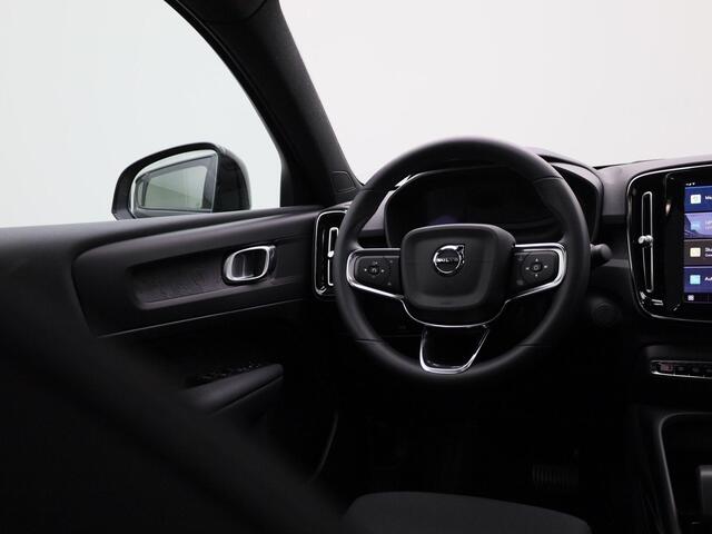 Volvo C40 Recharge Core 69 kWh Rijbereik 418 WLTP | Apple Car Play Pan. dak | Camera