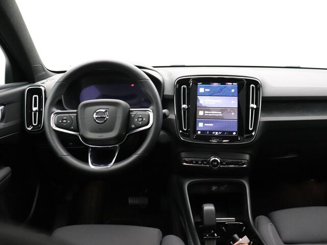 Volvo C40 Recharge Core 69 kWh | Panoramadak | Camera | Apple Carplay/Android Auto