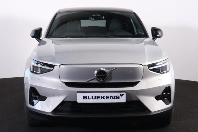 Volvo C40 Extended Range Ultimate 82 kWh - Panoramadak - IntelliSafe Assist & Surround - 360º Camera - Verwarmde voorstoelen & stuur - Parkeersensoren voor & achter - Elektr. bedienb. voorstoelen met geheugen links - Draadloze tel. lader - Warmtepomp - Extra getint