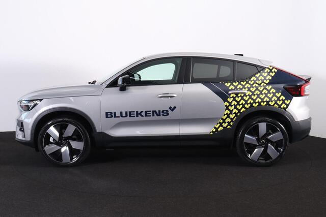 Volvo C40 Extended Range Ultimate 82 kWh - Panoramadak - IntelliSafe Assist & Surround - 360º Camera - Verwarmde voorstoelen & stuur - Parkeersensoren voor & achter - Elektr. bedienb. voorstoelen met geheugen links - Draadloze tel. lader - Warmtepomp - Extra getint
