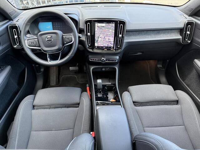 Volvo C40 Single Motor Plus 69 kWh | Blis | Adaptieve Cruise controle | Stuur + Stuur verwarming | Warmtepomp | Keyless | Camera |