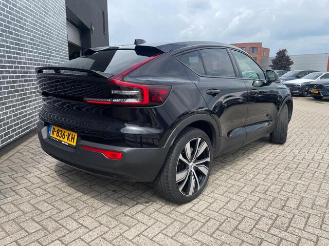 Volvo C40 Recharge Plus 69 kWh | Google | Trekhaak | Stoel- / Stuurverarming | Camera | Keylles Entry | Panoramadak | Warmtepomp | Adaptive Cruise Control | Zitverlenging | Park Assist | Getint Glas