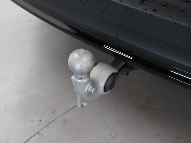 Volvo C40 RECHARGE TWIN ULTIMATE 78 kWh 408 PK SAGE GREEN + ELEK. TREKHAAK | 20 INCH | PANORAMA | PILOT ASSIST | ACC | HK