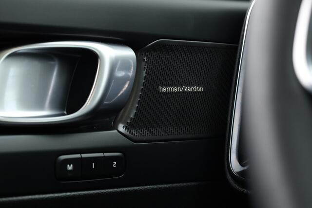 Volvo C40 Recharge Twin Ultimate 78 kWh | 408pk | Pano | Elek. Trekhaak | H&K Audio | 360cam | Stoel- Stuurverw.